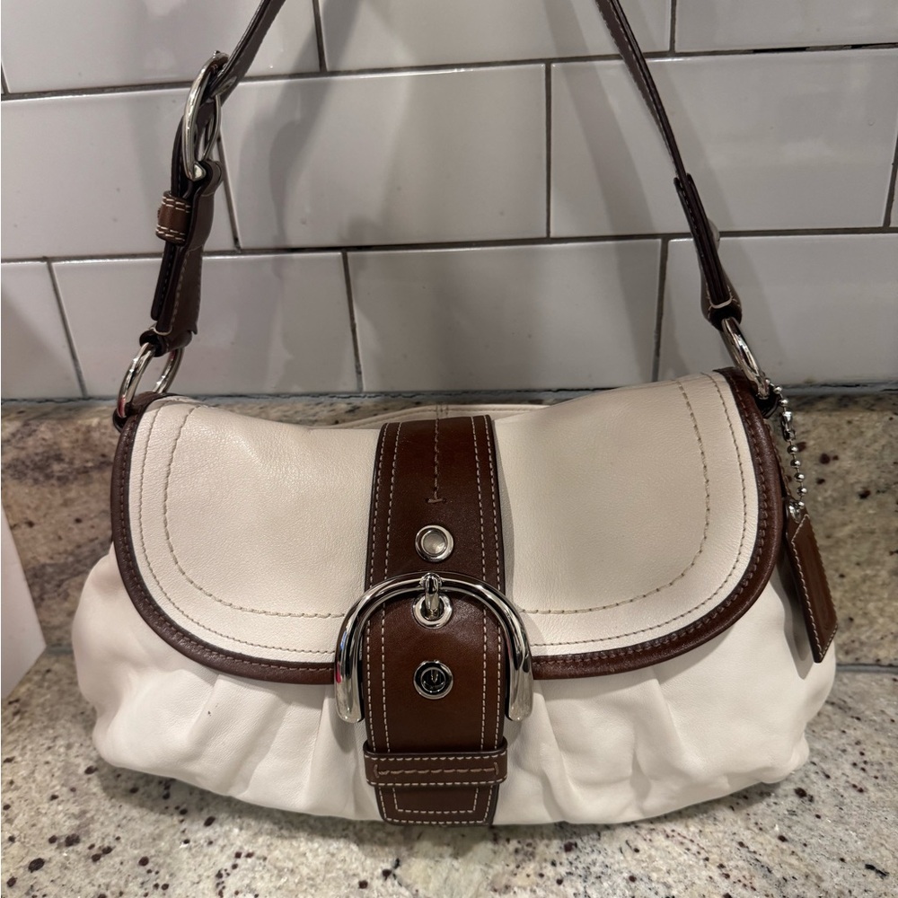 Coach soho white and Brown Leather Shoulder Bag Y2K excellent condition - Picture 1 of 9